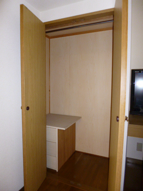 収納　写真は206号室です（参考）