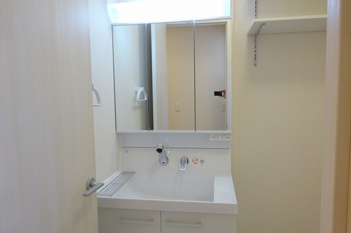 洗面設備　洗髪洗面化粧台