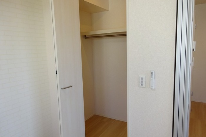 収納　ウォークインクローゼット