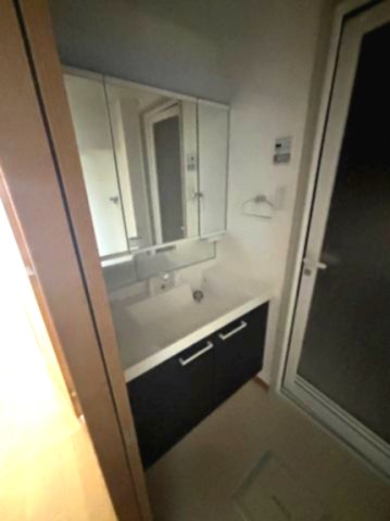 洗面設備　使いやすい洗面所です