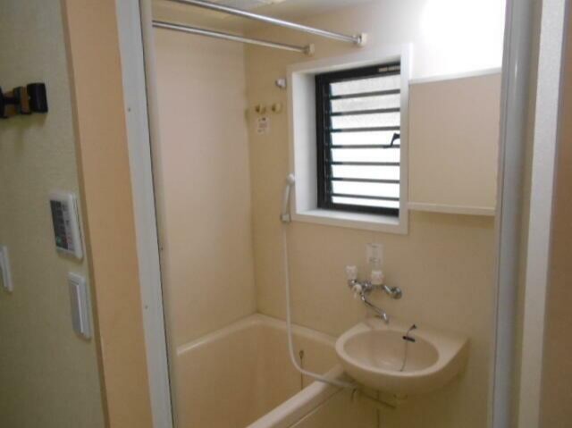 バス・シャワールーム　バスルーム