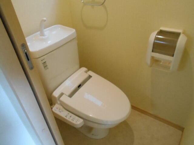 トイレ　シャワートイレ