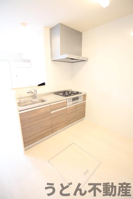 キッチン　うどん県のお部屋探しはうどん不動産へ うどんちゃんとLINE