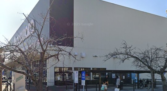 スーパー　マルナカ 宇多津店（スーパー）まで598m