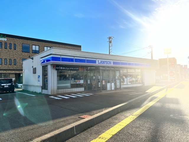 コンビニ　ローソン 上越下門前店（コンビニ）まで750m