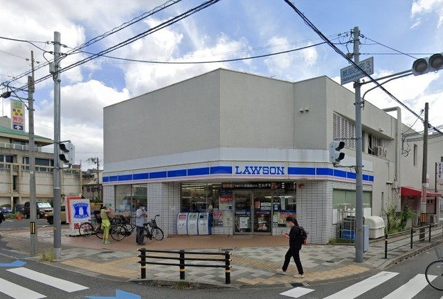 コンビニ　ローソン　豊中服部西町三丁目店（コンビニ）まで353m