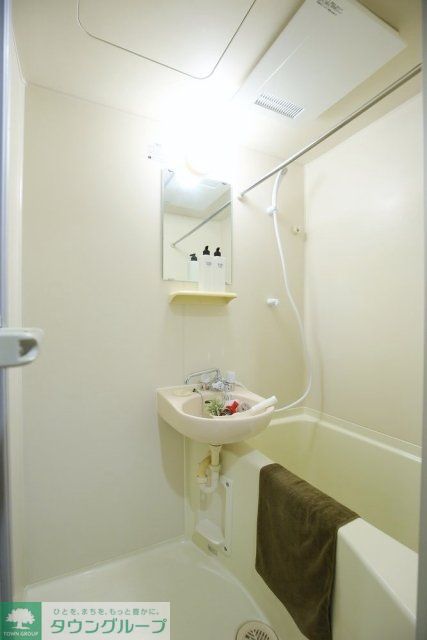 バス・シャワールーム　洗面