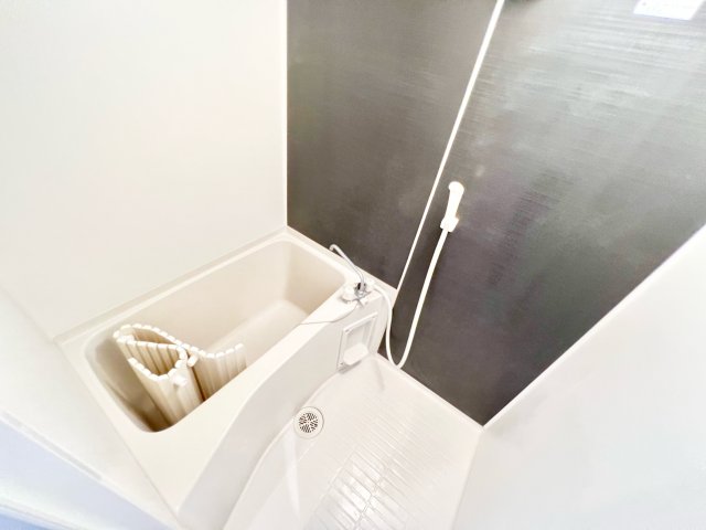 バス・シャワールーム　※別部屋参考写真