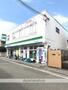 コンビニ　ファミリーマート（コンビニ）まで304m
