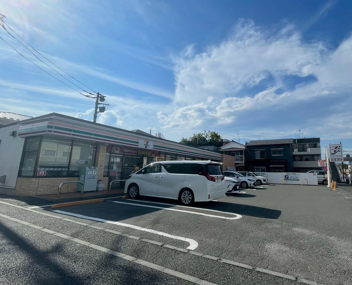 コンビニ　セブン-イレブン 横浜下末吉１丁目店（コンビニ）まで400m