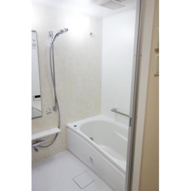 バス・シャワールーム　※写真は同タイプ住戸です。