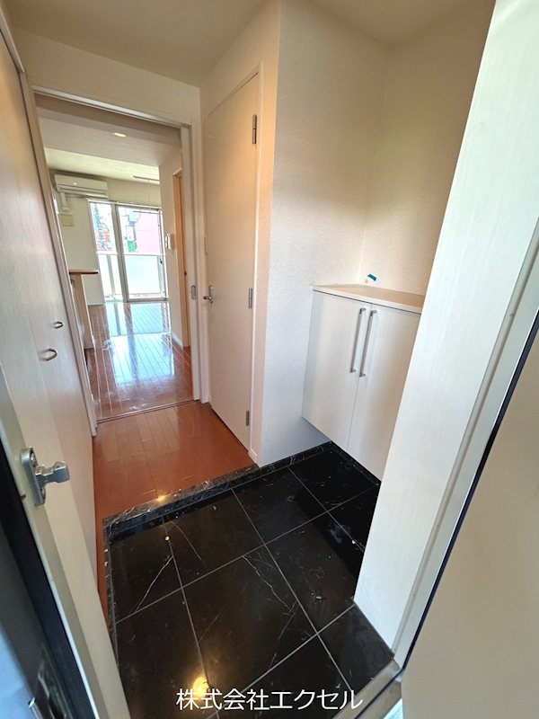 玄関　同建物別室の写真です。