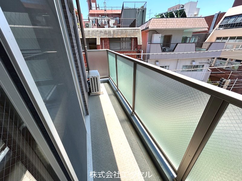 バルコニー　同建物別室の写真です。