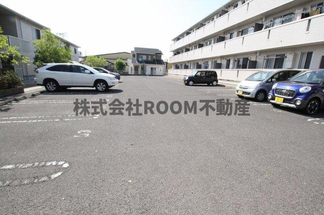 駐車場　駐車スペースもあります
