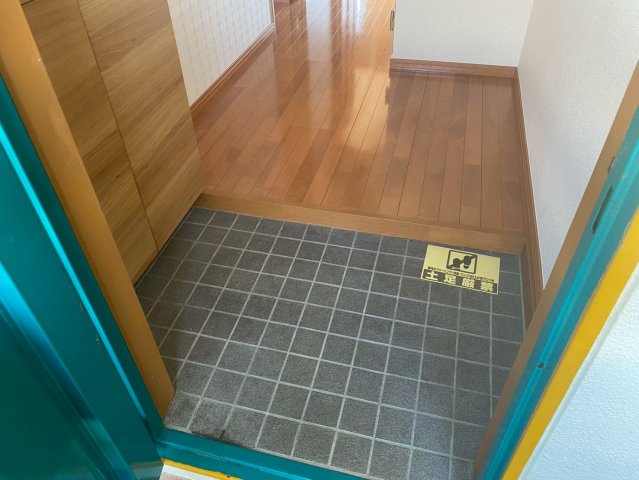 玄関　サンデンハイツ