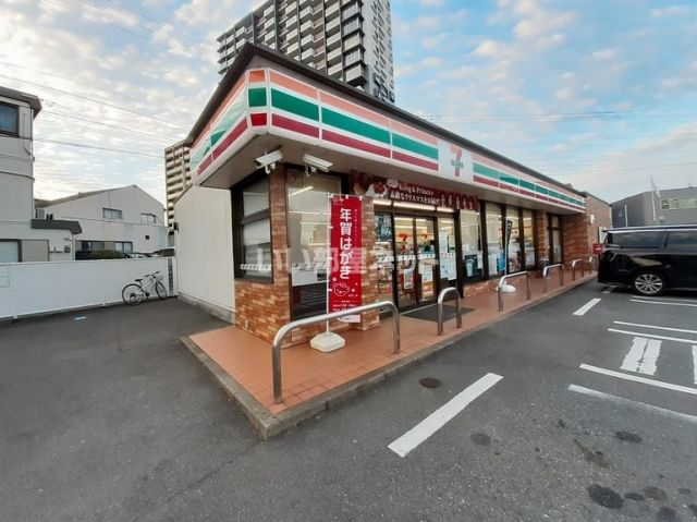 コンビニ　セブンイレブン 鳥栖本鳥栖町店（コンビニ）まで531m