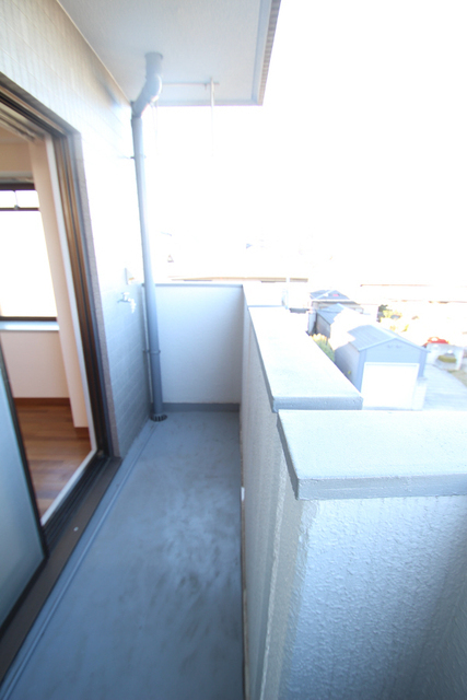 バルコニー　※別室の参考写真の為、現況優先です。