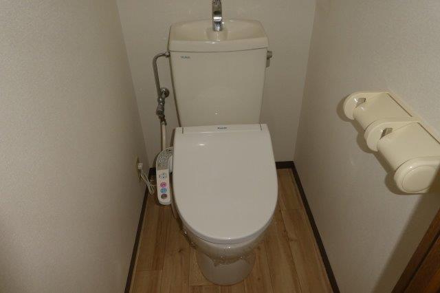 トイレ　ウォシュレット