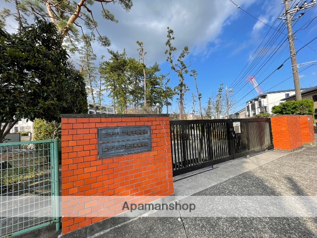 高校・高専　聖セシリア女子中学校・高等学校（高校・高専）まで361m