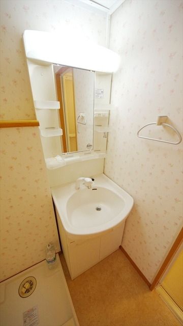 洗面設備　別号室参照