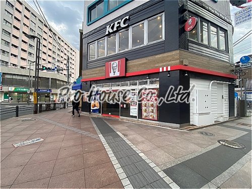 飲食店　ケンタッキー・フライド・チキン（飲食店）まで593m