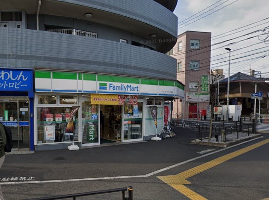 コンビニ　ファミリーマート（コンビニ）まで282m