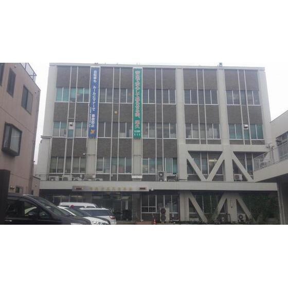 その他　尾久警察署まで741m?