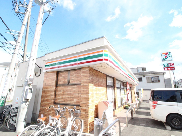 コンビニ　セブンイレブン久末（コンビニ）まで450m
