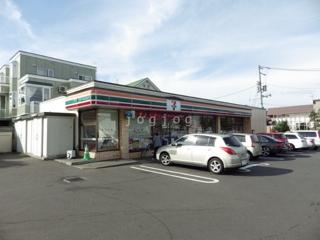 コンビニ　セブンイレブン札幌真栄4条店（コンビニ）まで1092m