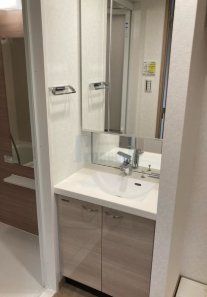 洗面設備　うれしい独立洗面台！