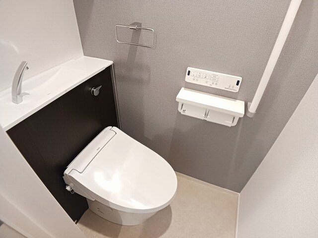 トイレ　シンプルで使いやすいトイレです