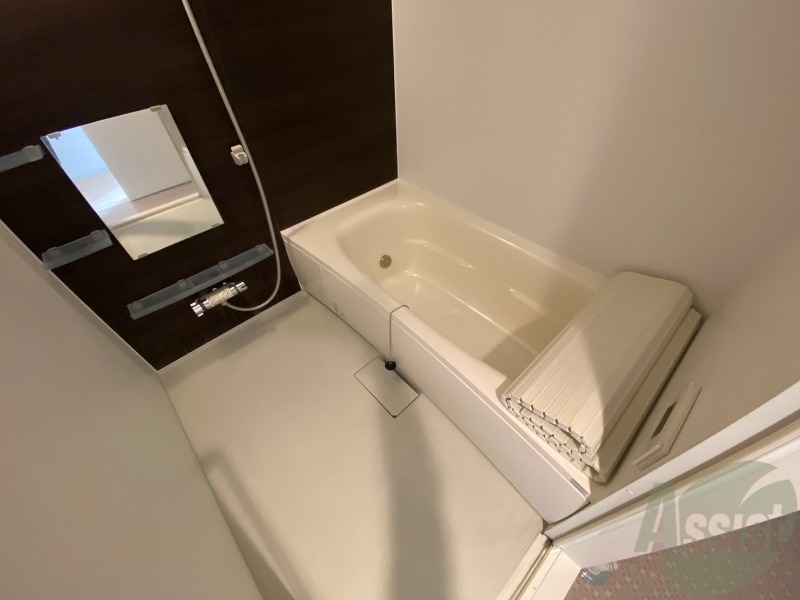 バス・シャワールーム　お風呂になります。一日の疲れを癒してくださいね。