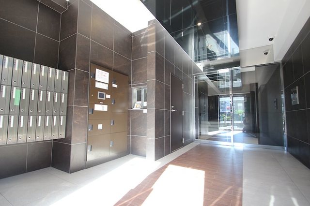 エントランス　エントランス