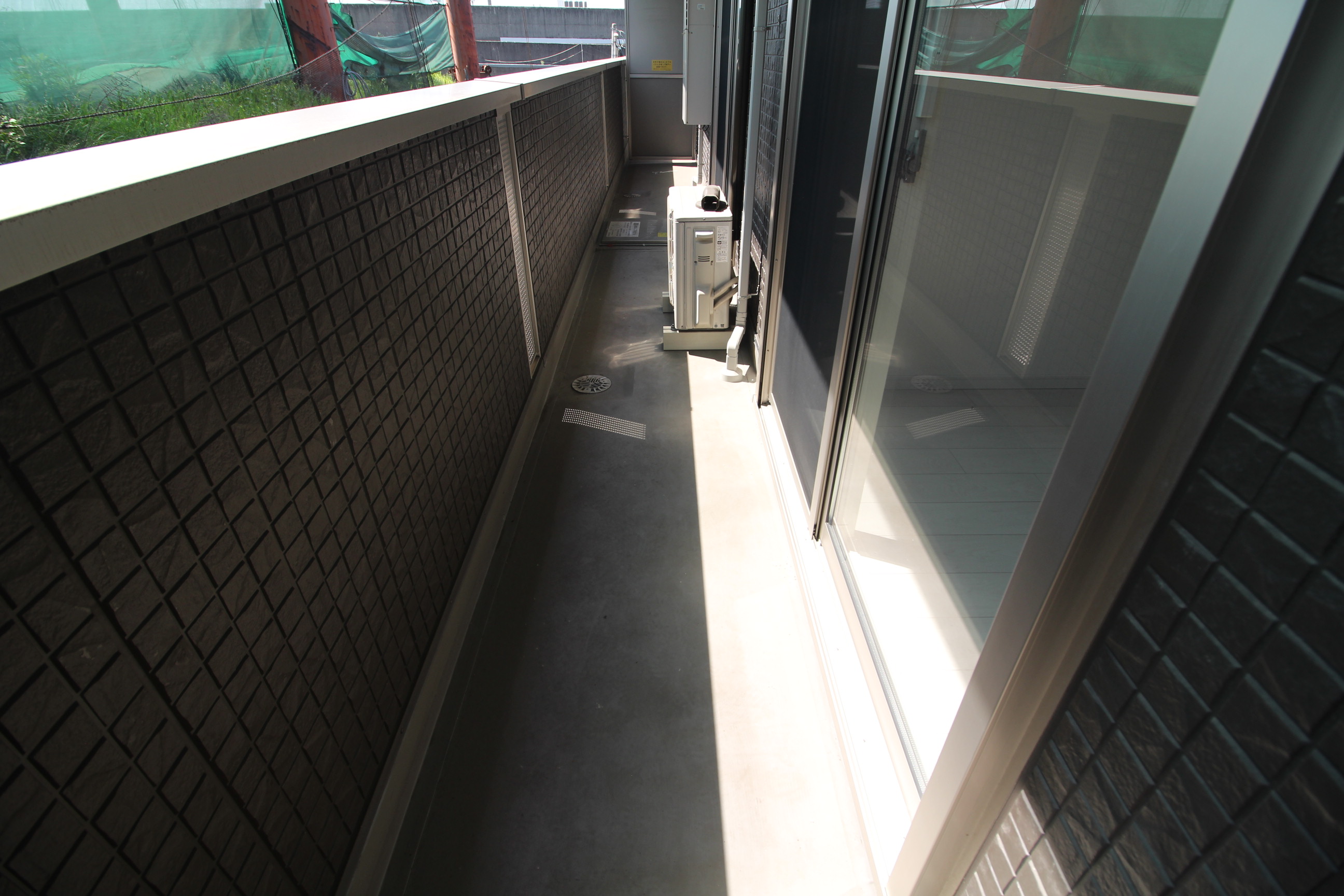 バルコニー　２部屋どちらにも繋がるバルコニー♪