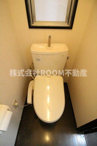 トイレ　コンパクトで使いやすいトイレです