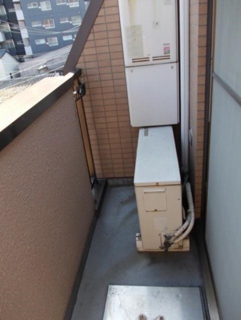 バルコニー　バルコニー