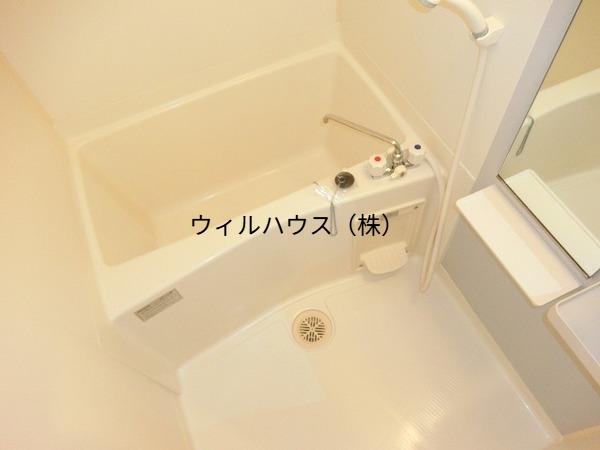 バス・シャワールーム　キレイな浴室です！