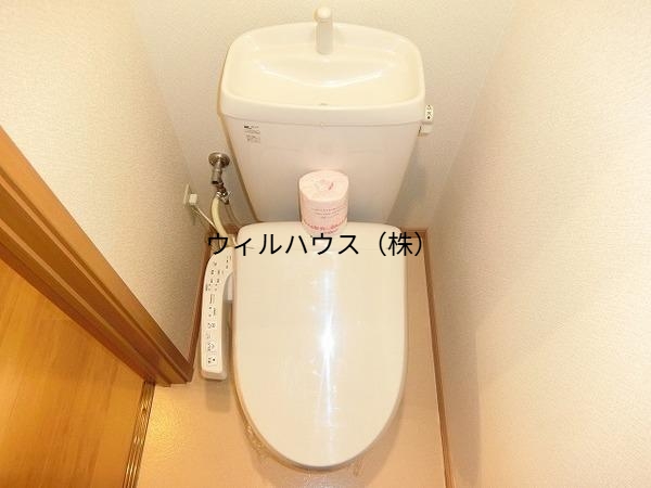 トイレ　ウォシュレット！