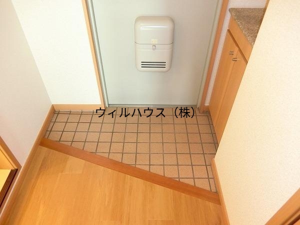 玄関　シューズボックスあり！