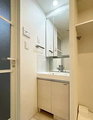 洗面設備　別タイプ部屋　参考写真です