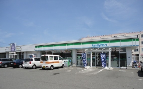 コンビニ　ファミリーマート秋田卸町店（コンビニ）まで488m