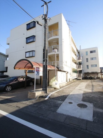 建物外観　安心・安全の鉄筋コンクリート造　ペット可　バス停徒歩圏内