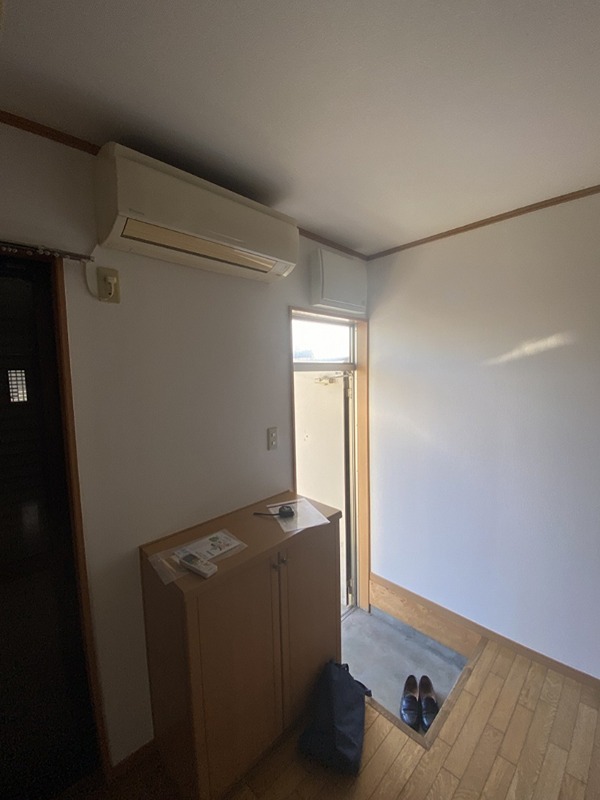 玄関　反転別部屋参考写真