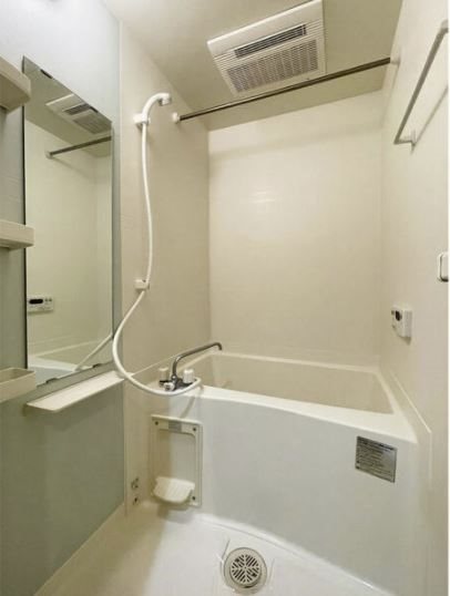 バス・シャワールーム　写真は別のお部屋のものになります。