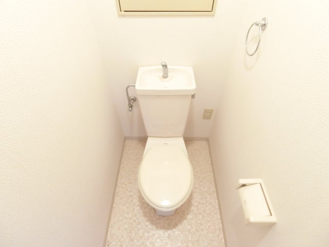 トイレ　同物件別部屋イメージ写真