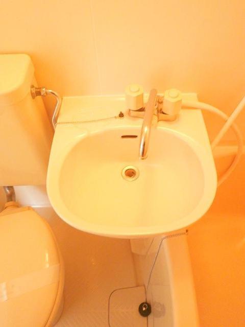 洗面設備　同仕様