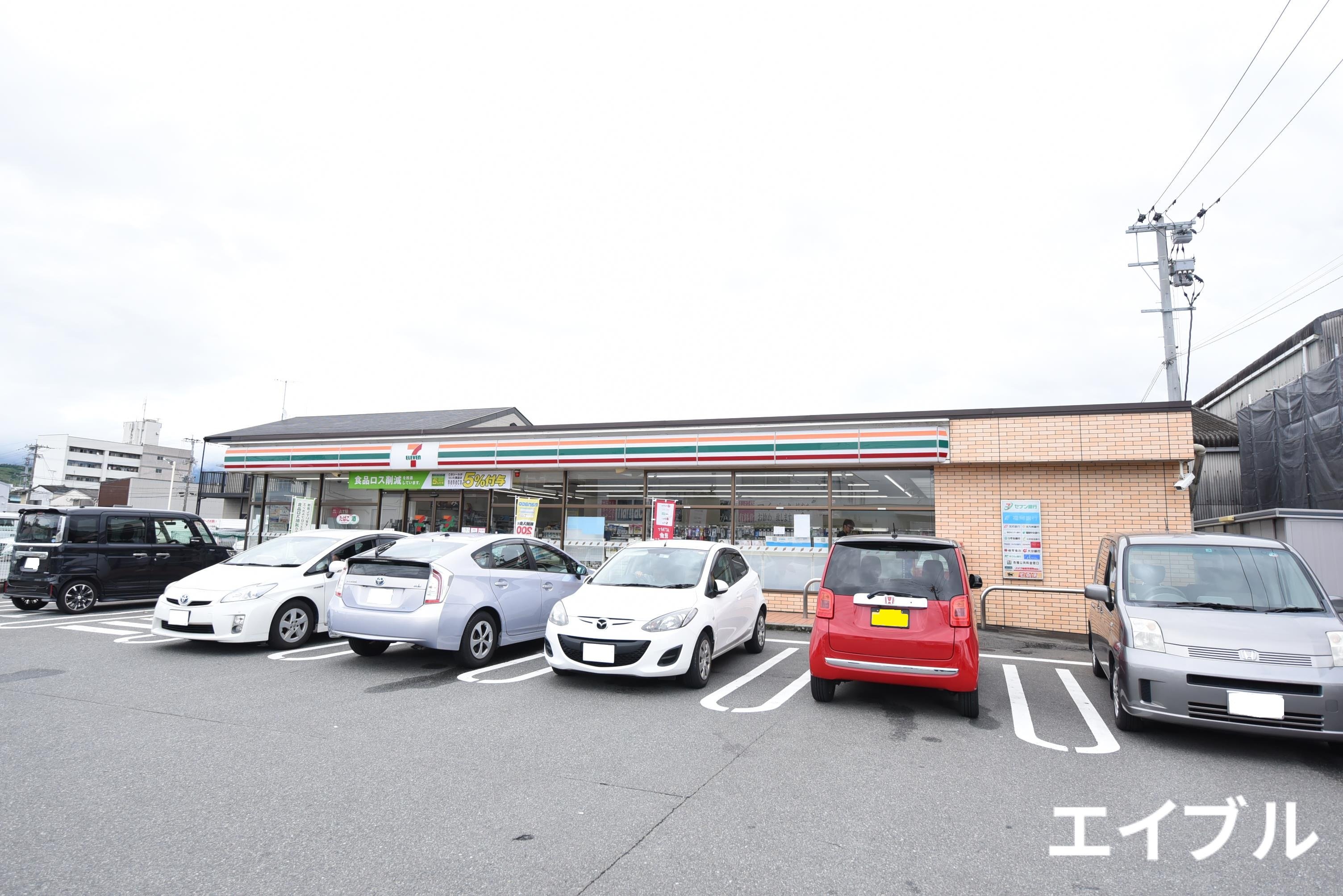 コンビニ　セブンイレブン大野城仲畑4丁目店（コンビニ）まで369m