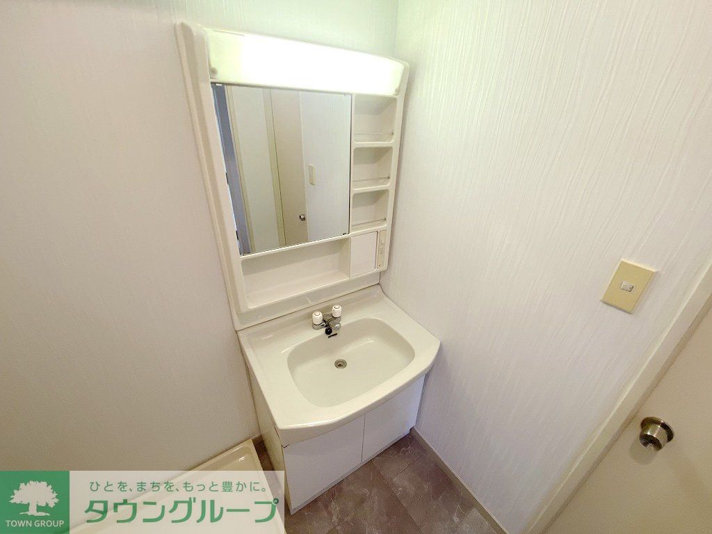 洗面設備　お部屋探しは株式会社　タウンハウジング　までお気軽にお問合…