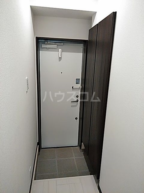 エルスタンザ綾瀬DEUXの玄関写真