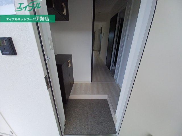 玄関　同型タイプの画像です